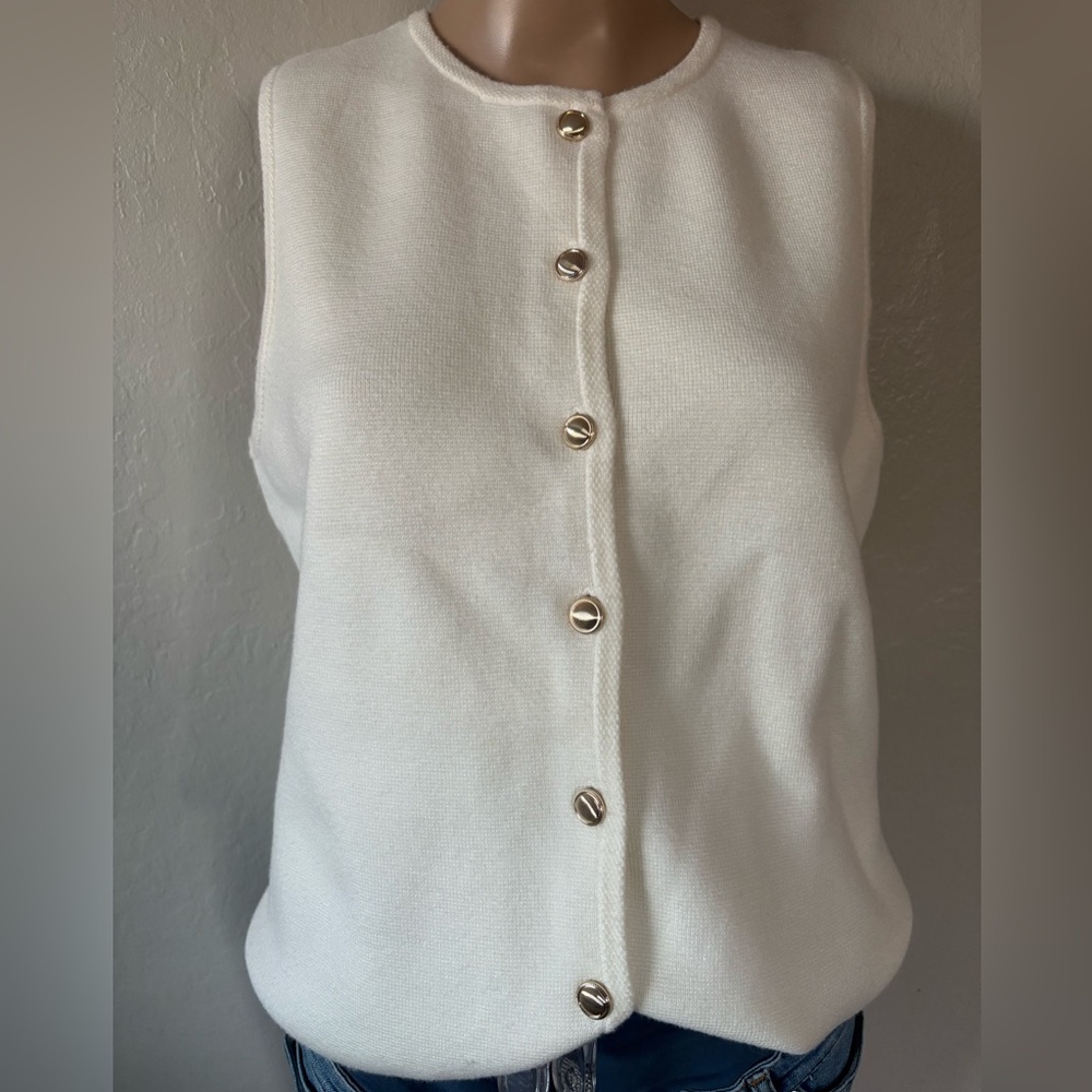 Abercrombie and Fitch Mara Crew Sweater Vest